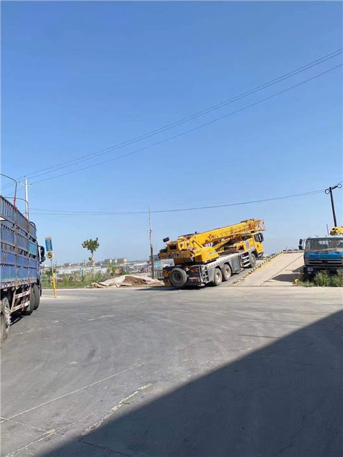 双清区25吨吊车的租赁价格大概是多少？