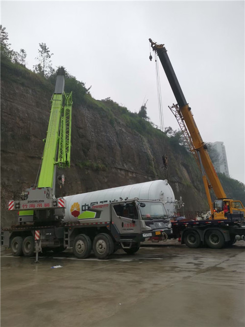 双清区“不怕风雨冻”—— 吊车的 “恶劣环境适应” 技术